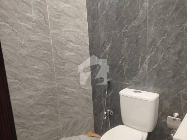 Luxury 10 Marla House For Sale In Bahria Town Lahore Prime Location Ideal Living