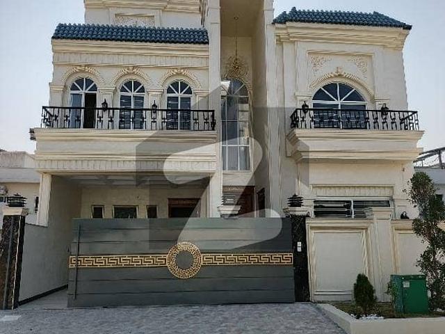 Luxury 10 Marla House For Sale in Faisal Town F 18 Islamabad