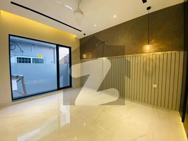 Luxury 10 Marla House for Sale in Sector Y, DHA Phase 7 Lahore DHA Phase 7 Block Y
