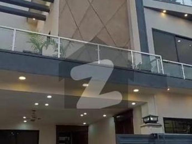 Luxury 10 marla house for sale in top city islamabad prime location & unbeatable value top city 1 block d