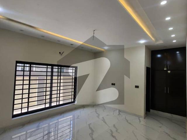 Luxury 10 Marla l House For Rent Awt Phase 2, Lahore