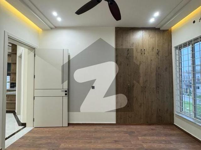 Luxury 10 Marla Modern Home Available on Main Boulevard Citi housing Sialkot Citi Housing Society