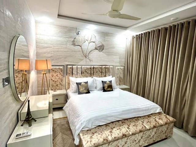 Luxury 1 Bed Fully Furnished Apartment For Rent In Gulberg Greens Emporium Mall