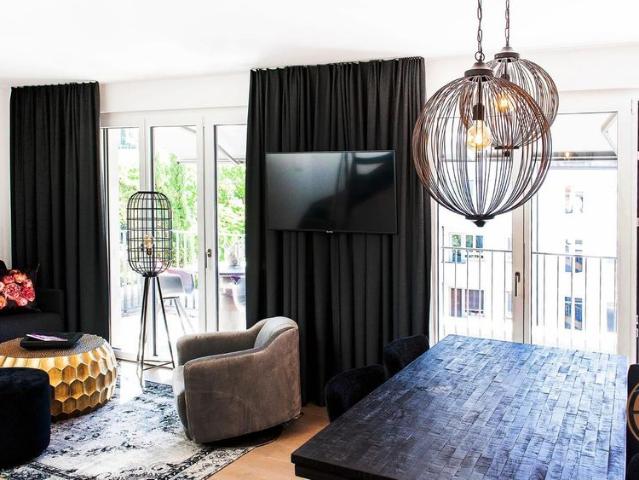 LUXURY 1 BEDROOM SERVICED APARTMENT HIGH QUALITY FURNISHED APARTMENT WITH BALCONY AND LARGE TERRACE