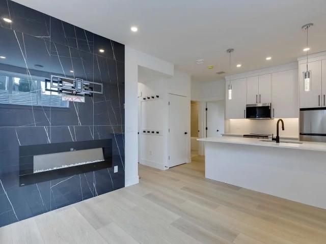 Luxury 1 bedroom 1 bathroom basement suite