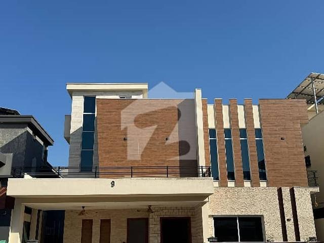 Luxury 1 Kanal Brand New House For Sale in Bahria Enclave Islamabad Sector C | Near Park & Main Gate