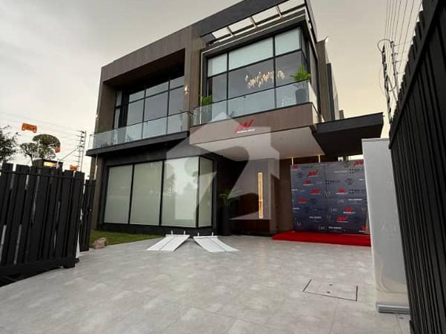 Luxury 1+ Kanal House For Sale | 1 Kanal Lawn I Fully Furnished | Prime Investment Opportunity