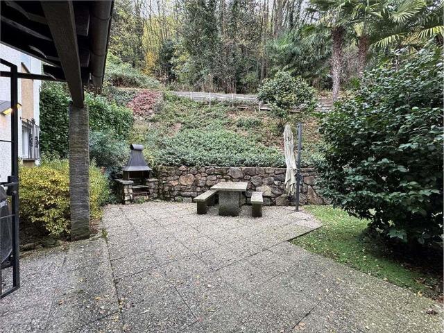 Luxury 2.5 duplex apartment with lake view in Morcote