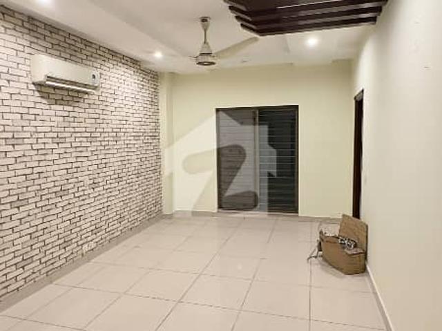 Luxury 2 Bedroom Unfurnished Apartment For Rent In Shah Jamal