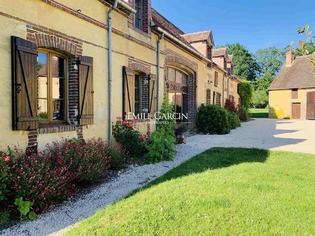 Luxury 30 pièces Farmhouse en vente Saint Sauveur en Puisaye, Bourgogne Franche Comté