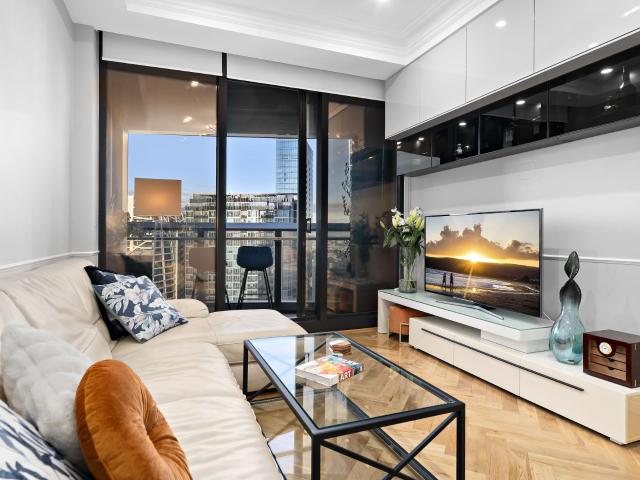 Under lease offer Luxury 32nd Floor Apartment with Uninterrupted City Views