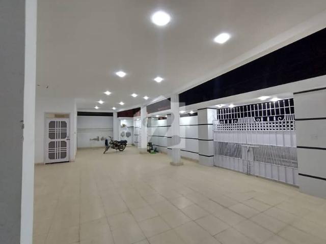 Luxury 400 Sq Yard Dual Level Residence Prime Gulshan e Iqbal 13D 2 For Rent