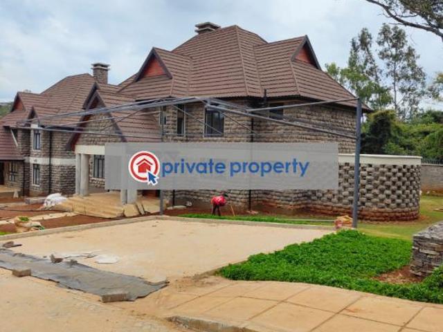 Luxury 4 Bedroom All Ensuite In Gated Community