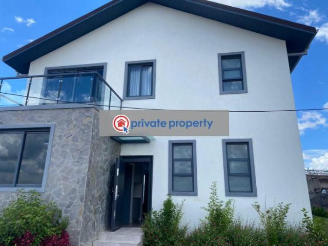 Luxury 4 Bedroom All Ensuite With Dsq