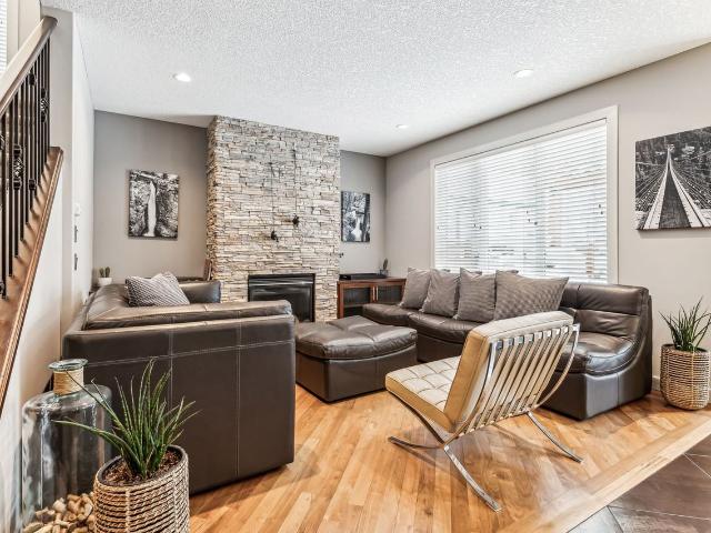 Luxury 4 Bedroom Home in Elgin Estates! CP026 4 Bedroom Apartment for Rent at 6 Elgin Estates Pt Se, Calgary, AB T2Z 0N6 McKenzie Towne
