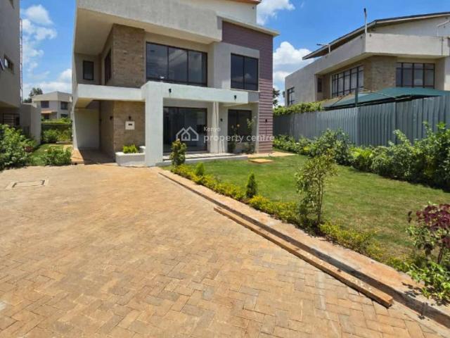 Luxury 4 Bedroom Townhouse