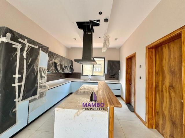 Luxury 4 bedroom villas for sale in loresho under construction