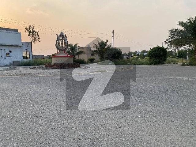 Luxury 4 Kanal Farmhouse Plot in Green Villas Secure Gated Community