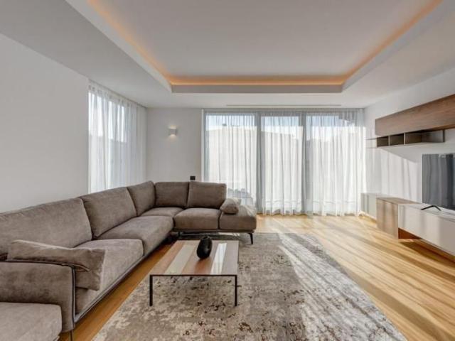 Luxury 4 room apartment with terrace, new building, Primaverii area