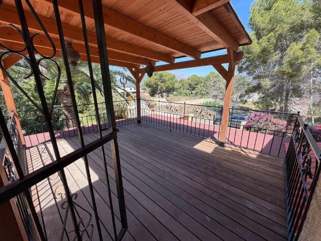 Luxury 4 room Detached House for rent in l'Alfàs del Pi, Valencia