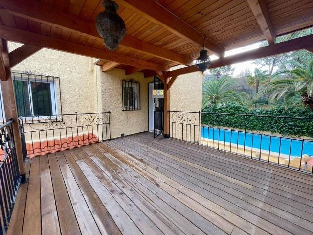 Luxury 4 room Detached House for rent in l'Alfàs del Pi, Valencia