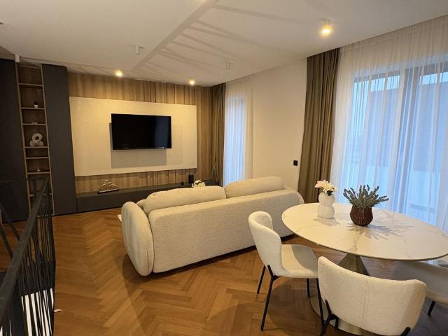 Luxury 4 room Villa Tunari