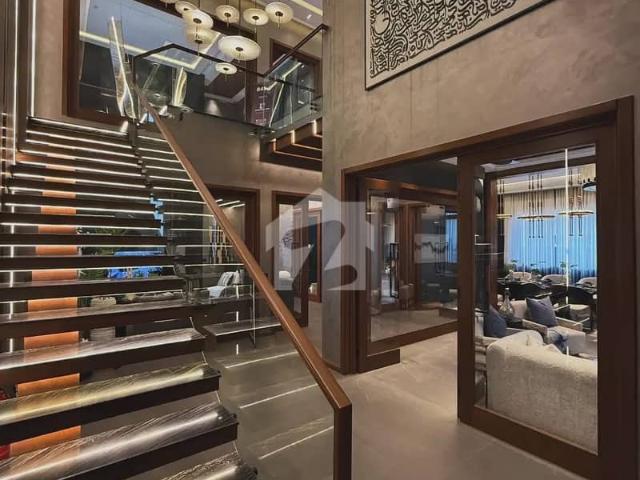 Luxury 500 sq yd 6 bedroom bungalow for sale in dha phase 8, zone a, karachi