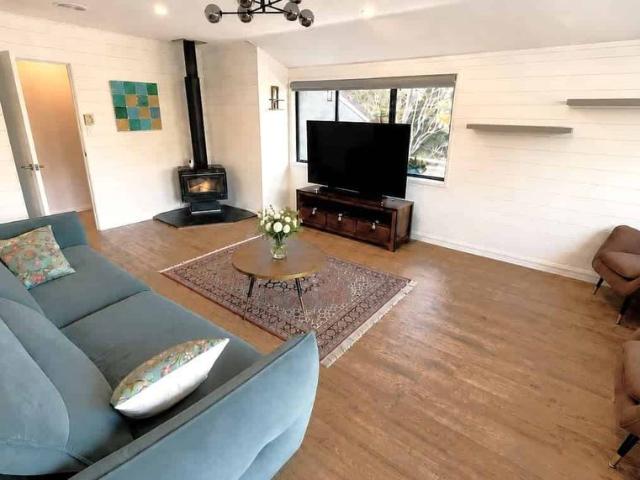 Luxury 5 bedroom House in Rangitoto College Zone