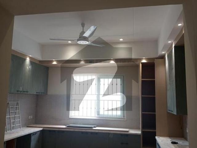 Luxury 5 Bedroom Upper Portion Available For Rent F 10/2