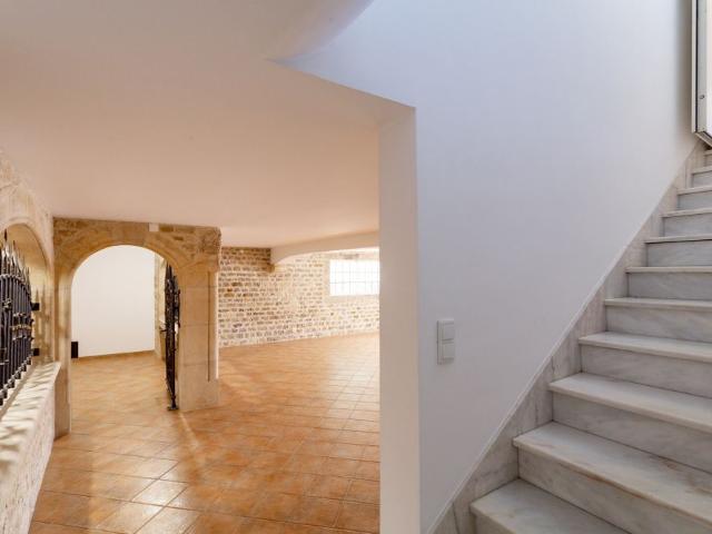 Luxury 5 Bedroom Villa with Pool for Rent in Albarraque – Rio de Mouro