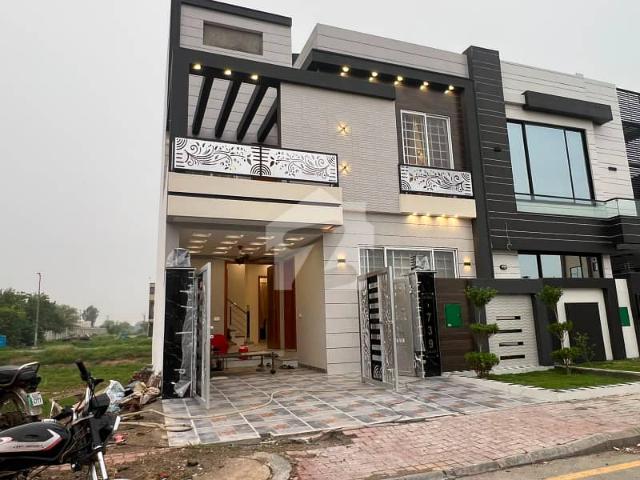 Luxury 5 Marla House for Sale in Bahria Orchard Prime Location Near Commercial Mosque Park Block OLC A Phase 2 Bahria Orchard Raiwind Road Lahore