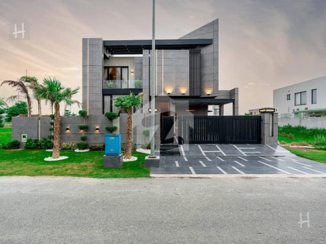Luxury, Comfort & Modern Design | 1 Kanal House | DHA Phase 7