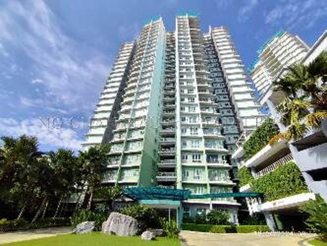 Luxury Condominium, Corner Lot