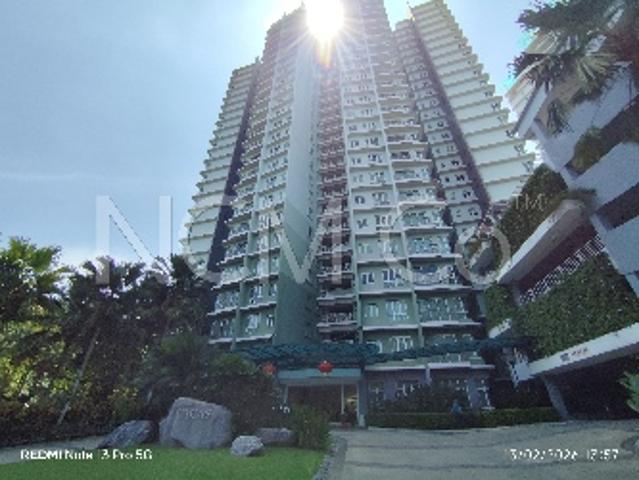Luxury Condominium, Corner Lot