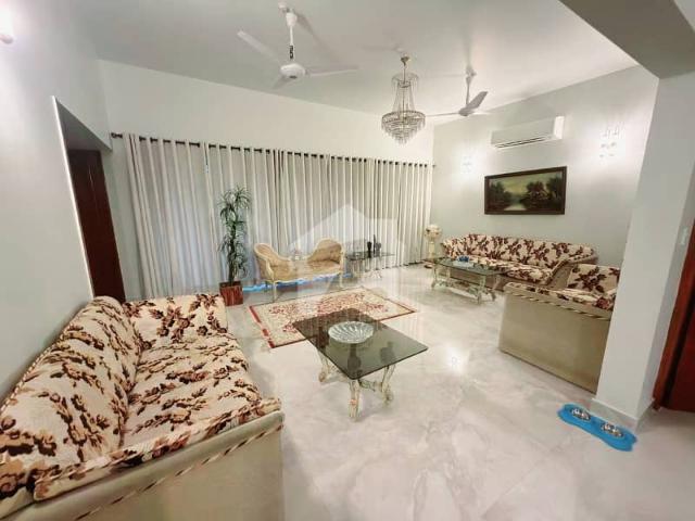 Luxury corner house for sale kda officer society block a