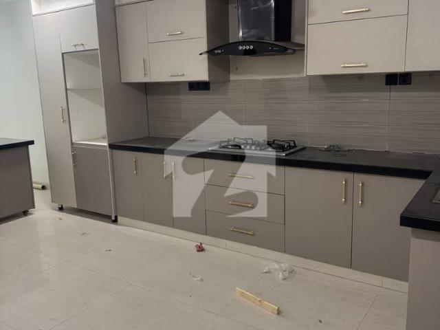 Luxury And Spacious 3 Bed Dd Available For Rent In High Rise Project