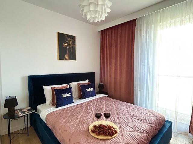Luxury Apartment on Drewnowska Street for 6 guests