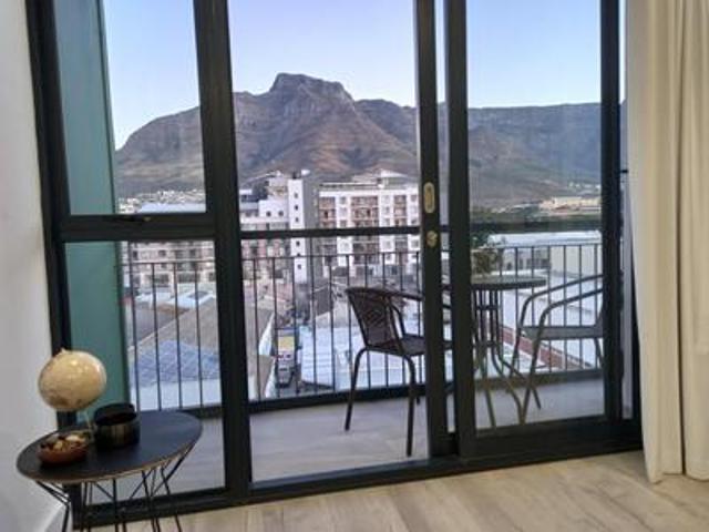 luxury apartment on the market in wo.