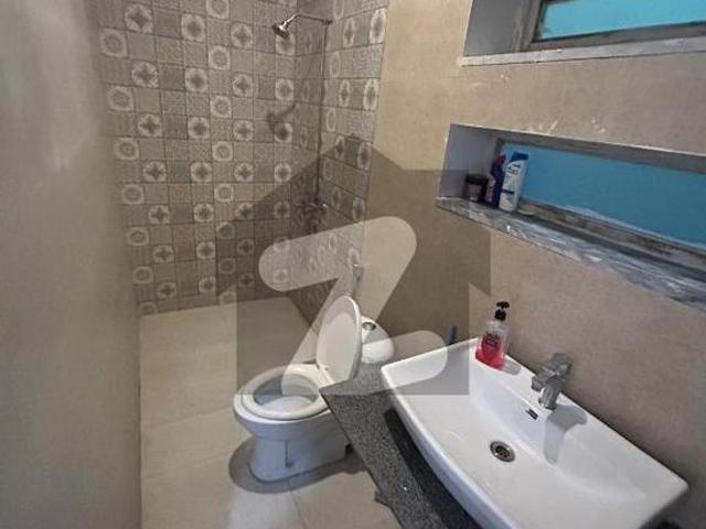 Luxury Apartment for rent Chak 208 Road