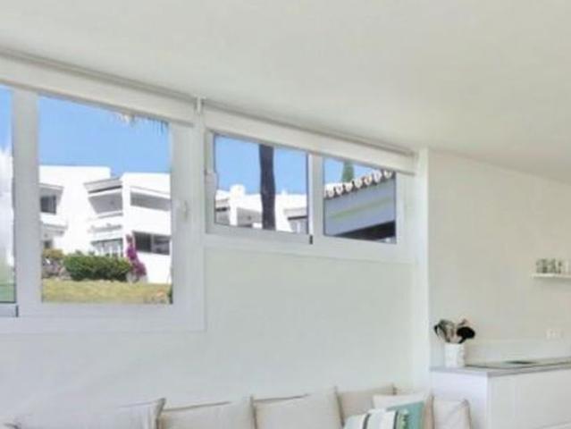 Luxury Apartment for rent in Nueva Andalucia, Andalusia