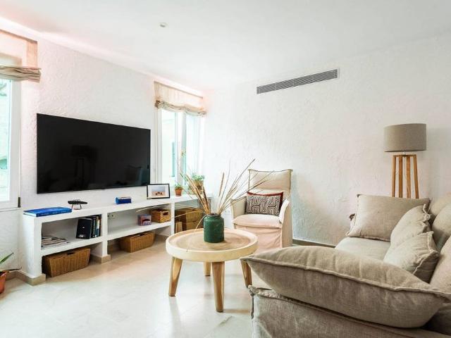Luxury Apartment for rent in Ciutadella, Spain