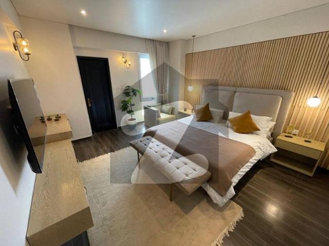 Luxury apartment for rent in emaar crescent bay