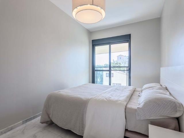 Luxury Apartment for rent in Estepona, Andalusia