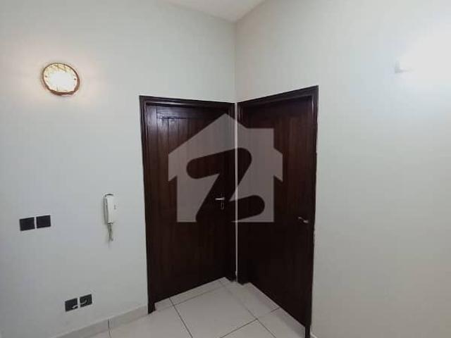 Luxury Apartment For Sale 2 Bed DD Bungalow Facing Saima Paari Star North Nazimabad Block H