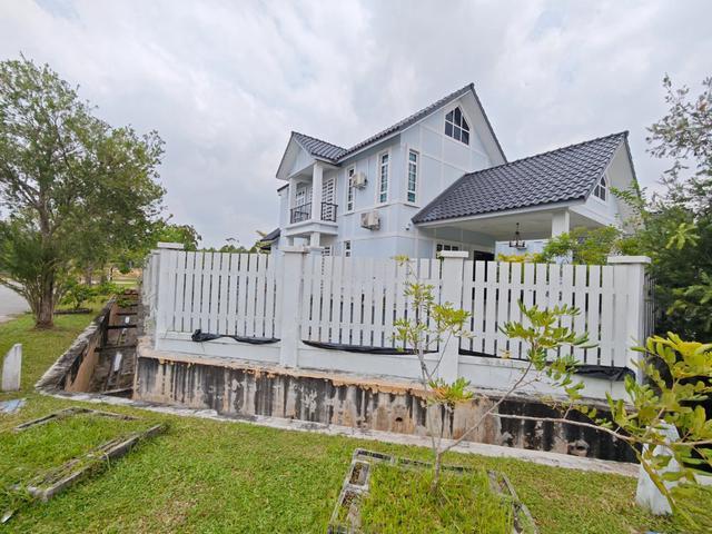 Luxury Bungalow corner lot at Anjung Gapam