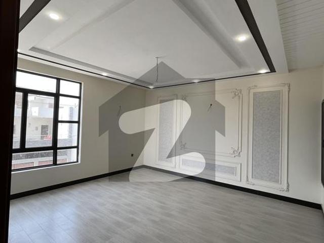 Luxury Bungalow For Sale Qasimabad
