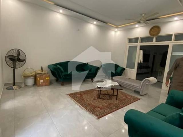 Luxury ground floor portion available for commercial only at block 4 gulshan e iqbal