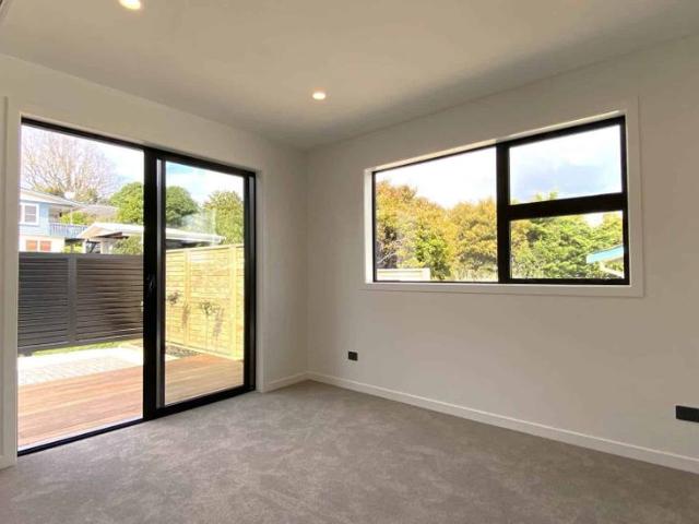 Luxury, Executive Living in Forrest Hill