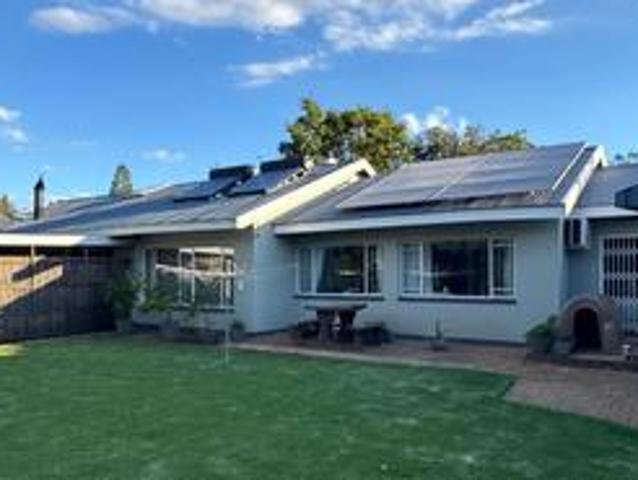 luxury family home with premium off.