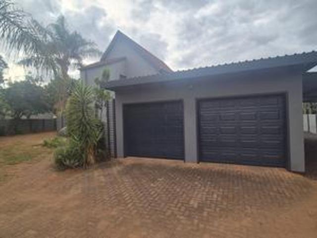 luxury family living with flatlet po.
